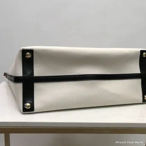 Official First Bag Ru Medium Bag The Canvas Soft BURBERRY Belt Cotton 0607